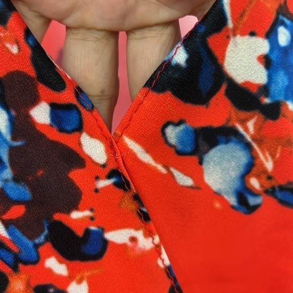 Floral blouse, sleeveless top size‎ Large - Picture 2 of 5